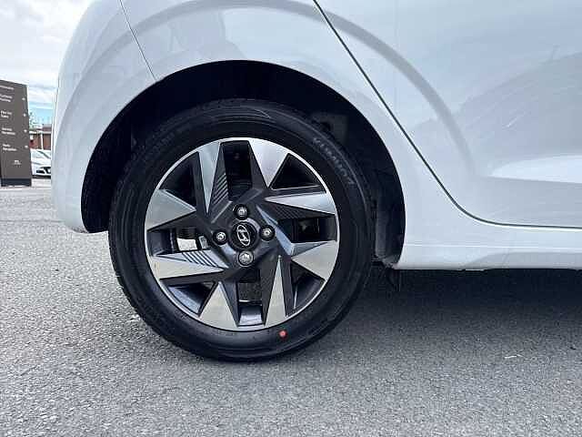Hyundai I10 1.0 [63] Advance 5dr [Nav] Atlas White