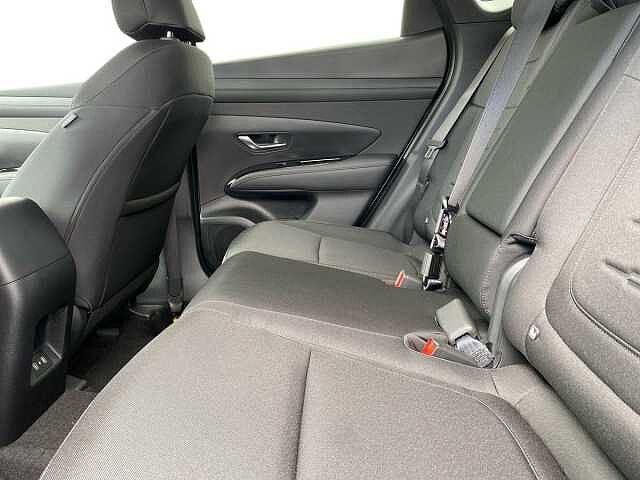 Hyundai TUCSON 1.6T Advance 5dr Shimmering Silver