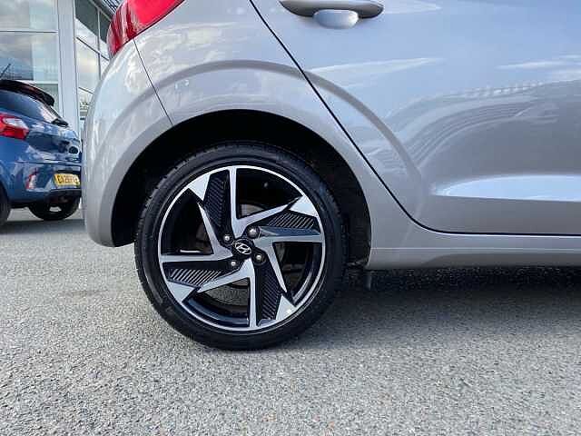 Hyundai i10 1.0 MPi Premium 5dr