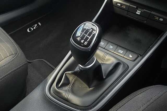Hyundai i20 1.0T GDi 48V MHD Premium 5dr