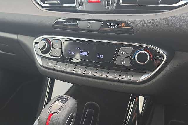 Hyundai I30 1.5T GDi 48v Hybrid N Line S 5dr DCT Red