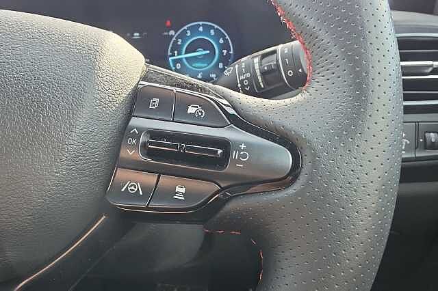 Hyundai I30 1.5T GDi 48v Hybrid N Line S 5dr DCT Red