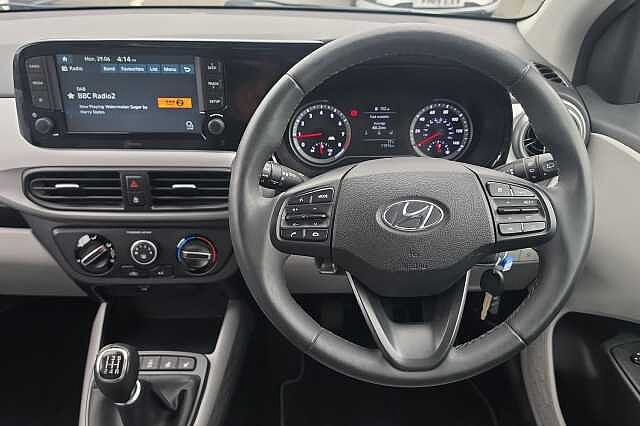 Hyundai i10 1.0 MPi Premium 5dr