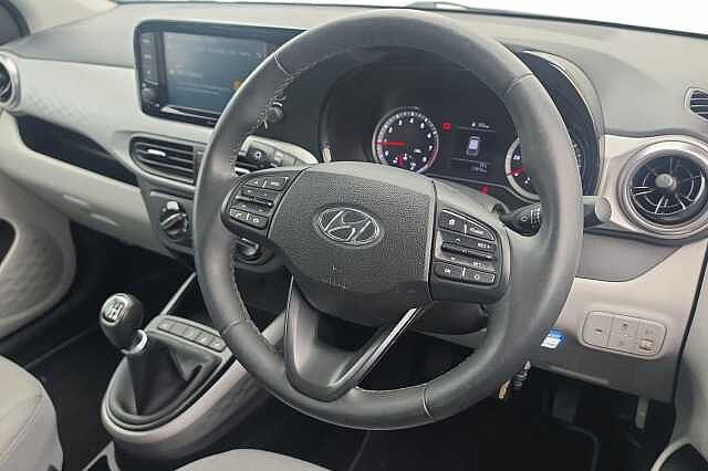 Hyundai i10 1.0 MPi Premium 5dr