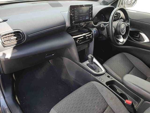 Toyota Yaris Cross 1.5 Hybrid Design 5dr CVT