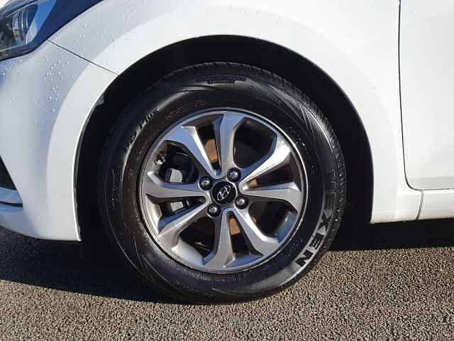 Hyundai I20 1.2 MPi SE 5dr White