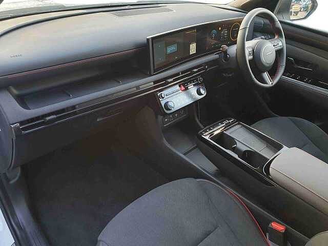 Hyundai TUCSON 1.6T Hybrid N Line 5dr Auto White