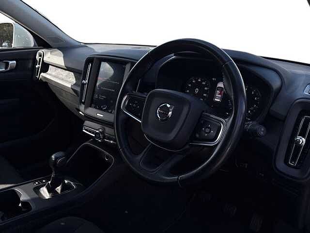 Volvo XC40 1.5 T2 Momentum Core 5dr