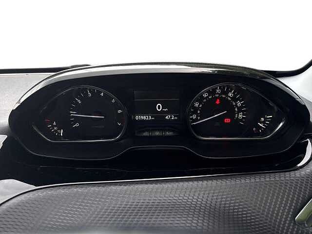 Peugeot 2008 1.2 PureTech 110 Allure Premium 5dr