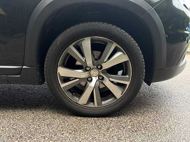 Peugeot 2008 1.2 PureTech 110 Allure Premium 5dr