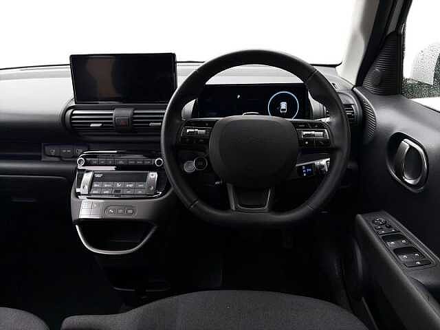 Hyundai INSTER 85kW 02 49kWh 5dr Auto White