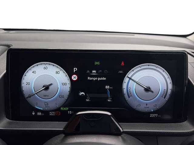 Hyundai INSTER 85kW 02 49kWh 5dr Auto White