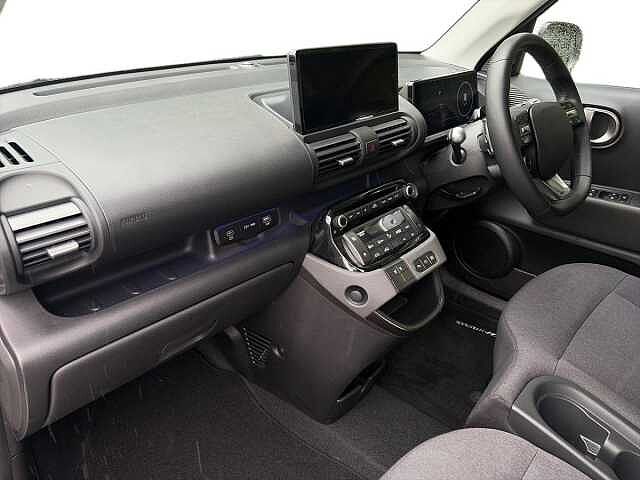 Hyundai INSTER 85kW 02 49kWh 5dr Auto White