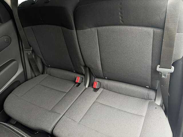 Hyundai INSTER 85kW 02 49kWh 5dr Auto White