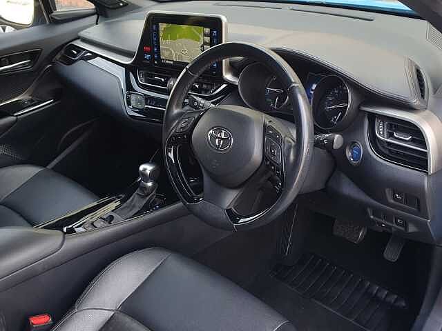 Toyota C-HR 1.8 Hybrid Dynamic 5dr CVT