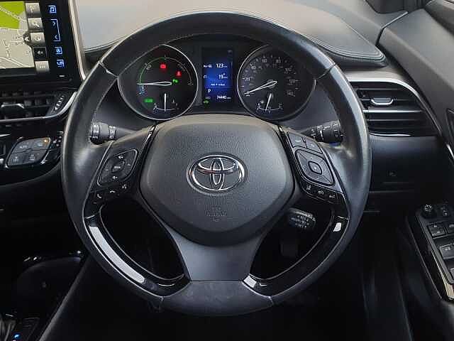Toyota C-HR 1.8 Hybrid Dynamic 5dr CVT