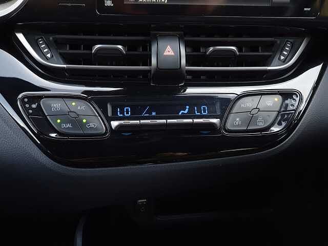 Toyota C-HR 1.8 Hybrid Dynamic 5dr CVT