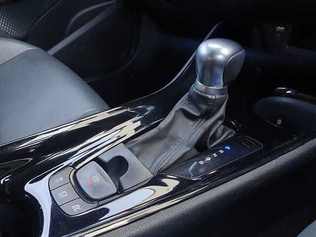 Toyota C-HR 1.8 Hybrid Dynamic 5dr CVT