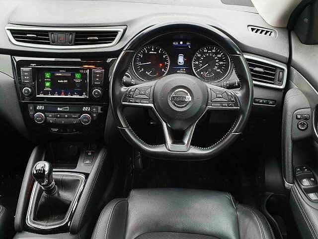 Nissan Qashqai 1.3 DiG-T Tekna 5dr