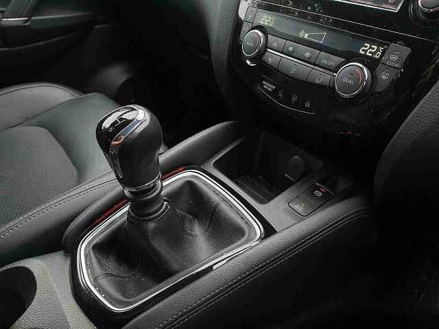 Nissan Qashqai 1.3 DiG-T Tekna 5dr