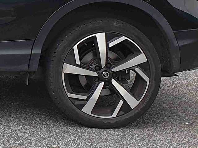 Nissan Qashqai 1.3 DiG-T Tekna 5dr