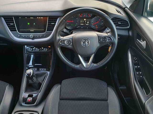 Vauxhall Grandland X 1.5 Turbo D Business Edition Nav 5dr
