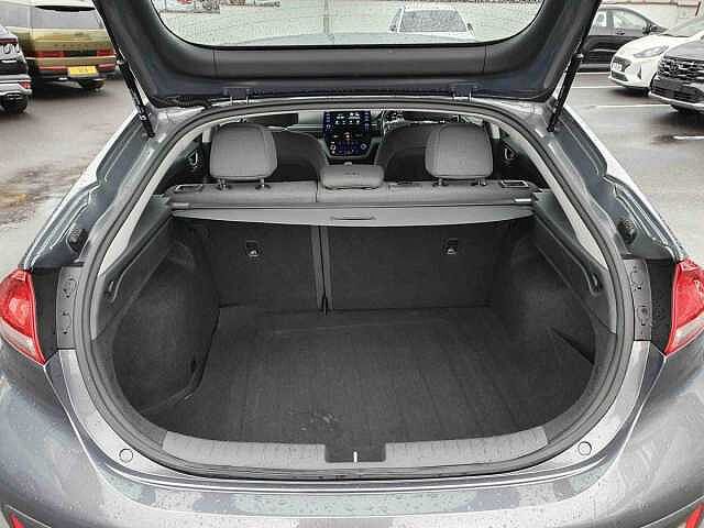 Hyundai IONIQ 1.6 GDi Hybrid SE Connect 5dr DCT Grey