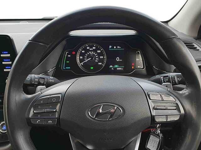 Hyundai IONIQ 1.6 GDi Hybrid SE Connect 5dr DCT Red