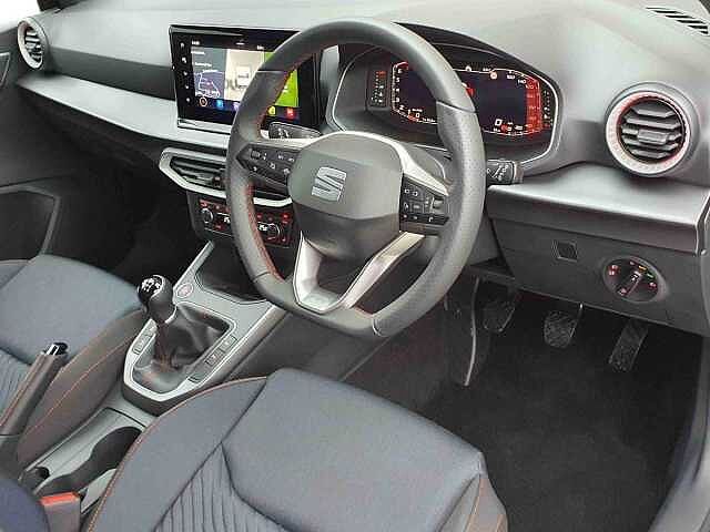 SEAT Arona 1.0 TSI 115 FR Black Edition 5dr