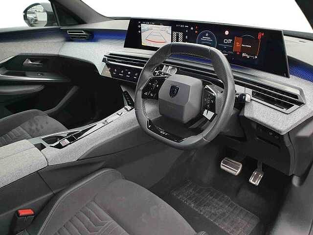 Peugeot 3008 1.2 Hybrid 136 GT 5dr e-DSC6