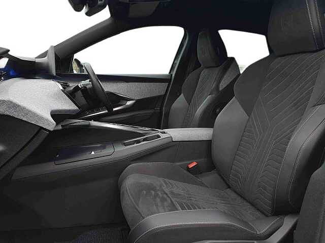 Peugeot 3008 1.2 Hybrid 136 GT 5dr e-DSC6