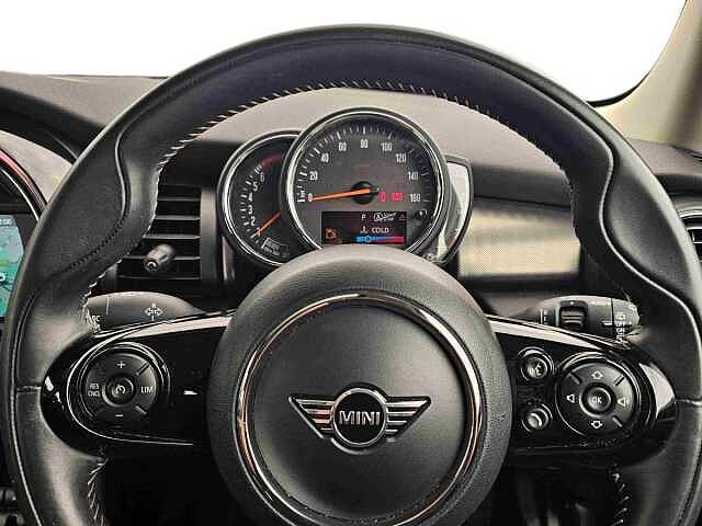 MINI HATCHBACK 1.5 Cooper Exclusive II 5dr Auto