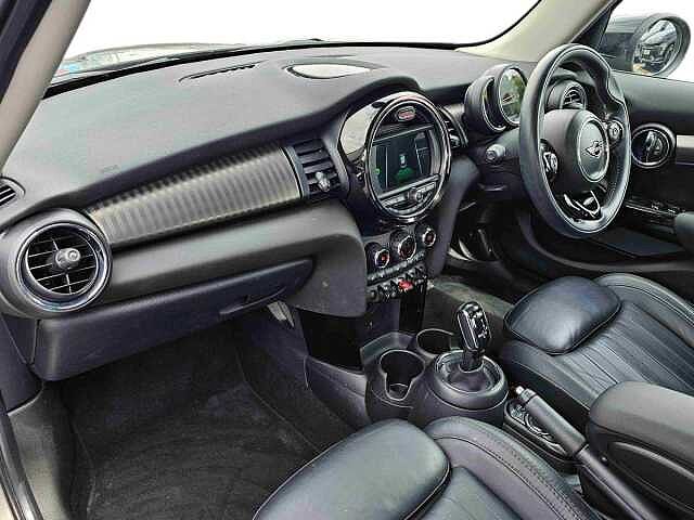 MINI HATCHBACK 1.5 Cooper Exclusive II 5dr Auto
