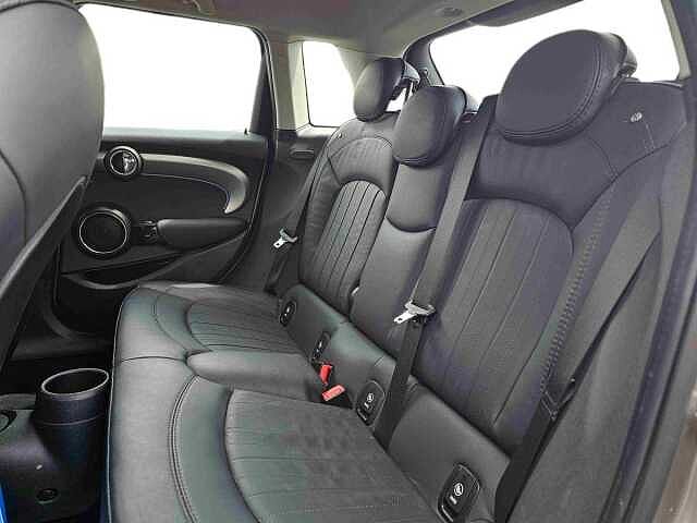 MINI HATCHBACK 1.5 Cooper Exclusive II 5dr Auto