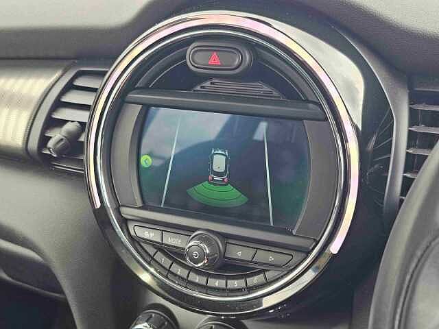 MINI HATCHBACK 1.5 Cooper Exclusive II 5dr Auto