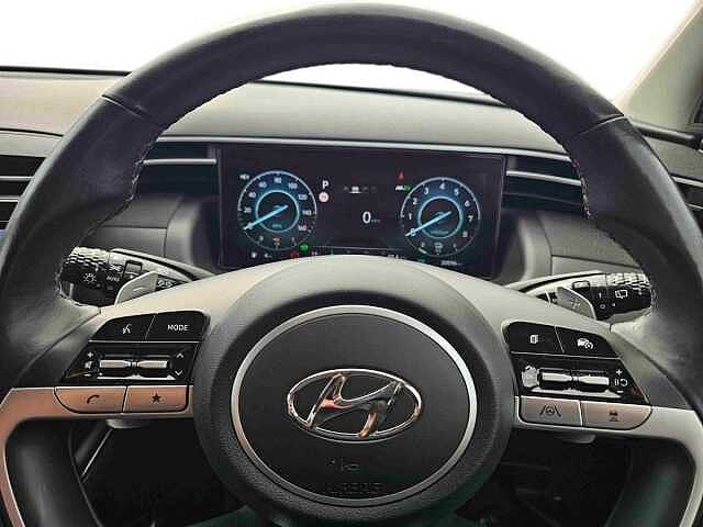 Hyundai TUCSON 1.6 TGDi Plug-in Hybrid Premium 5dr 4WD Auto White