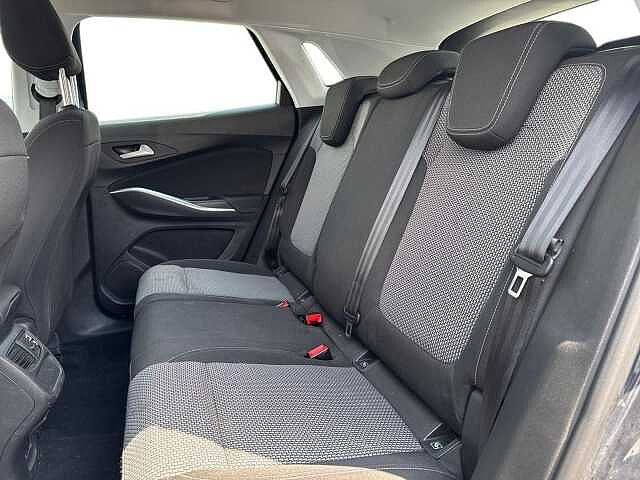 Vauxhall Grandland X 1.2 Turbo SE 5dr