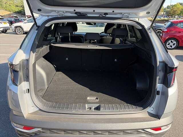 Hyundai TUCSON 1.6 TGDi 48V MHD SE Connect 5dr 2WD DCT Silver
