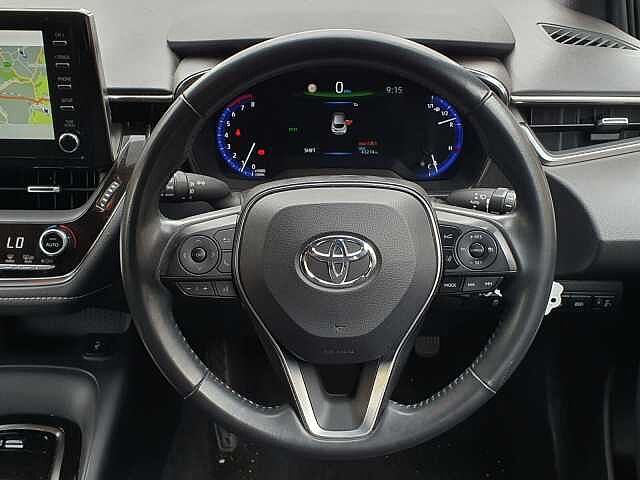 Toyota COROLLA 1.2T VVT-i Design 5dr White