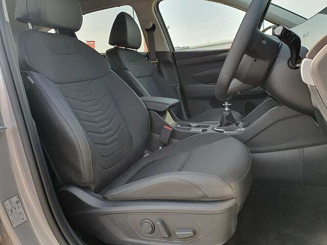 Hyundai Tucson 1.6T Premium 5dr