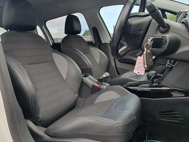 Peugeot 2008 1.2 PureTech 110 Allure 5dr EAT6