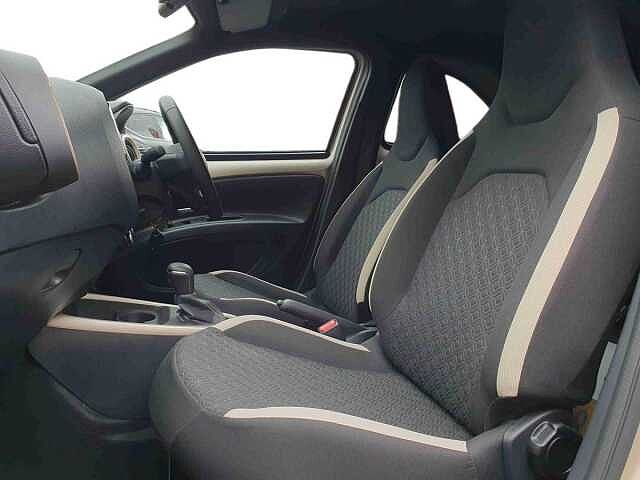 Toyota Aygo X 1.0 VVT-i Edge 5dr Auto