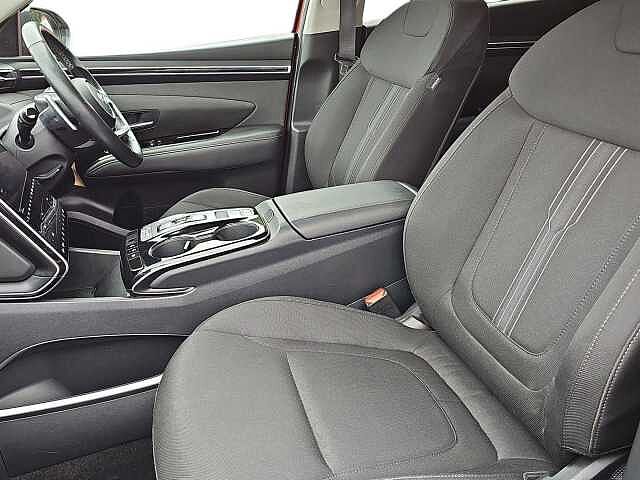 Hyundai TUCSON 1.6 TGDi Hybrid 230 SE Connect 5dr 2WD Auto Red