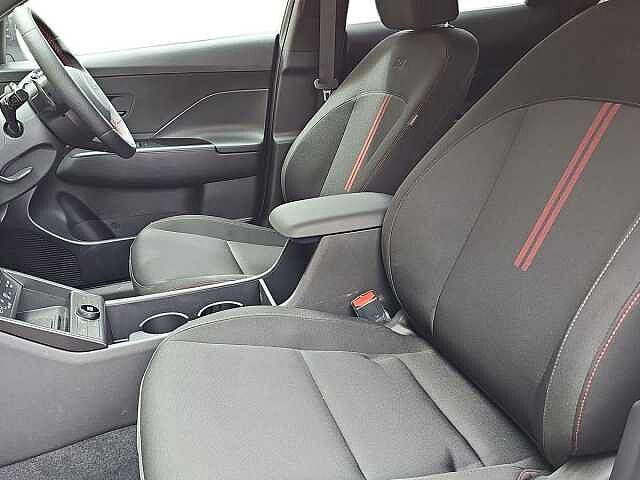 Hyundai KONA 1.6 Hybrid 138 N Line 5dr DCT White