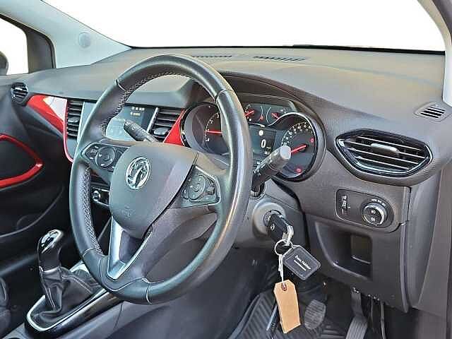 Vauxhall Crossland 1.2 SRi Nav 5dr