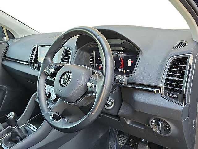 SKODA KAROQ 1.0 TSI SE L 5dr
