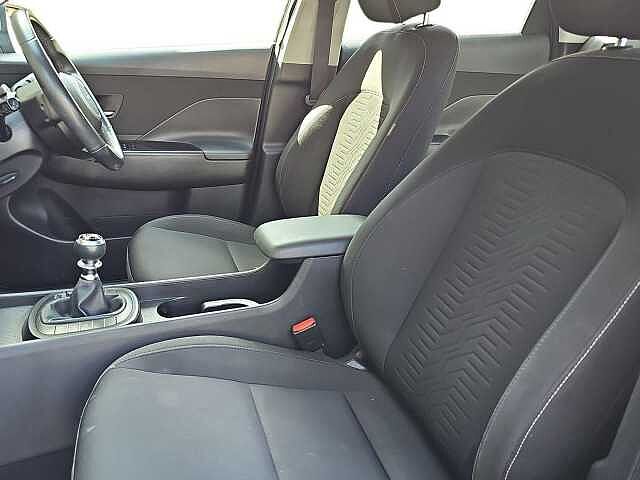 Hyundai Kona 1.0T Advance 5dr