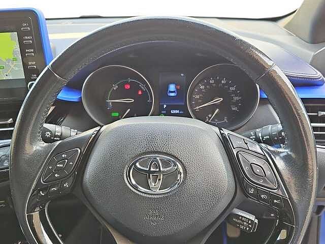 Toyota C-HR 1.8 Hybrid Dynamic 5dr CVT