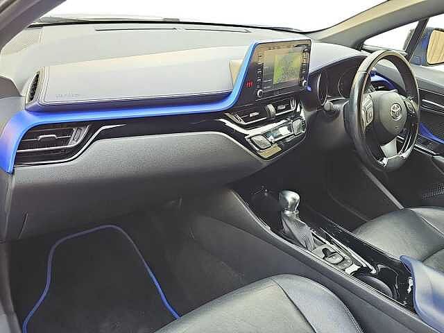 Toyota C-HR 1.8 Hybrid Dynamic 5dr CVT