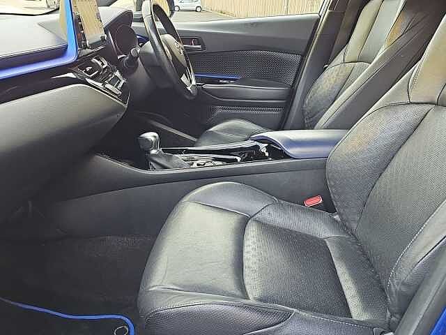 Toyota C-HR 1.8 Hybrid Dynamic 5dr CVT